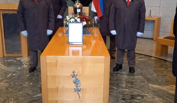 Tovarišu Kostevc Antonu – Sinetu v slovo